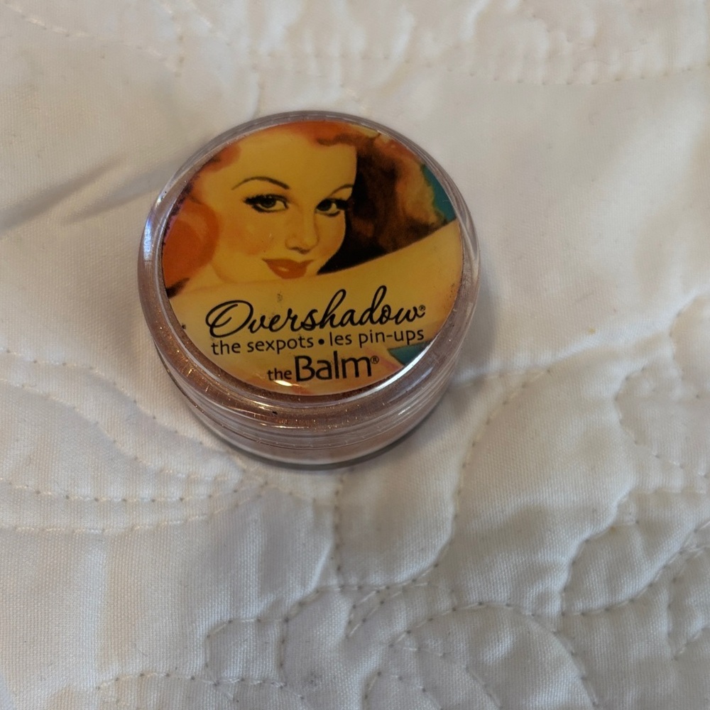theBalm Overshadow in Radiant Gold
